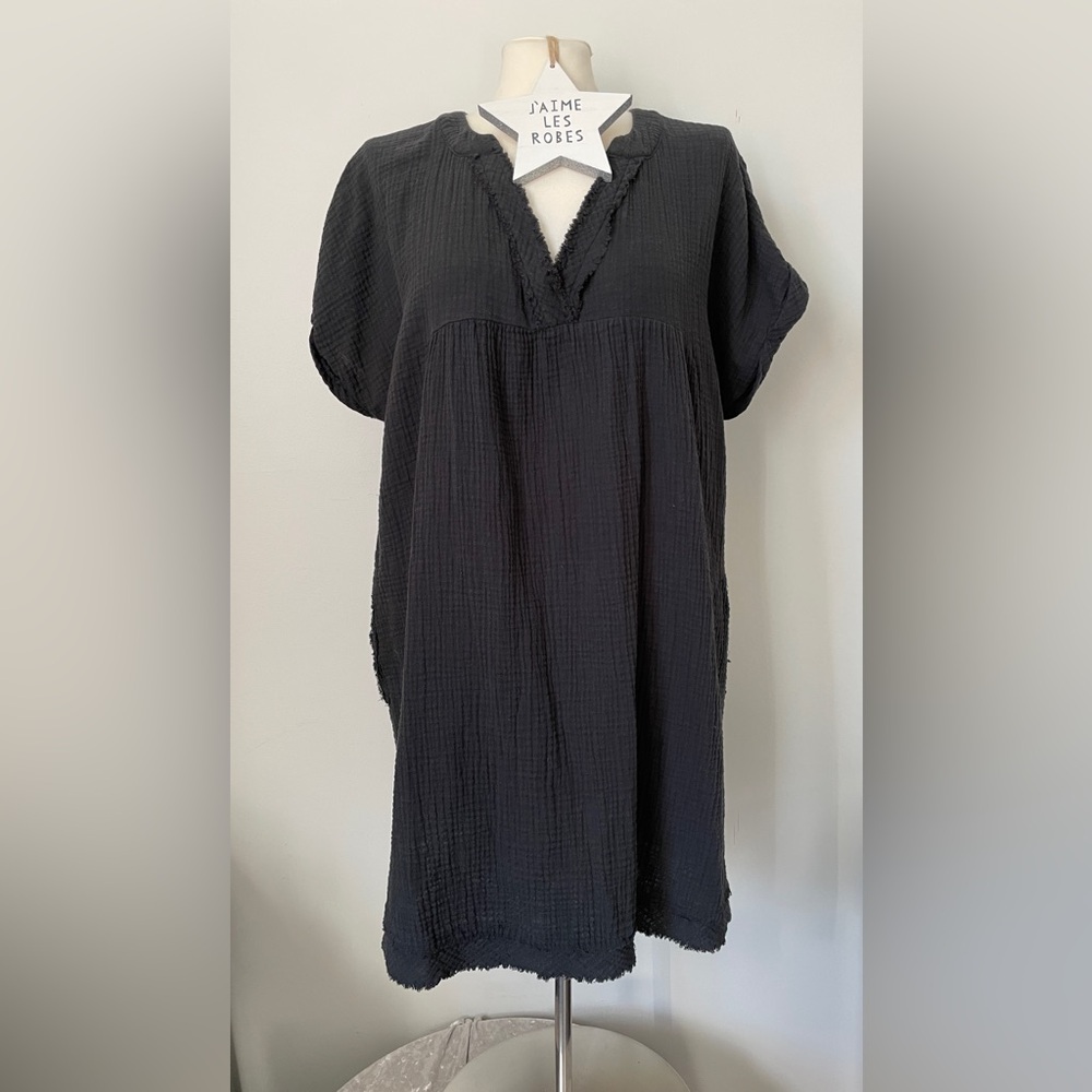 ZENANA Outfitters Charcoal Gray Textured Cotton V-Neck Tunic